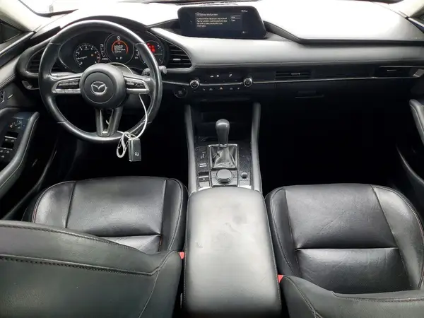 JM1BPACM9K1100054 2019 MAZDA 3 - Image 8