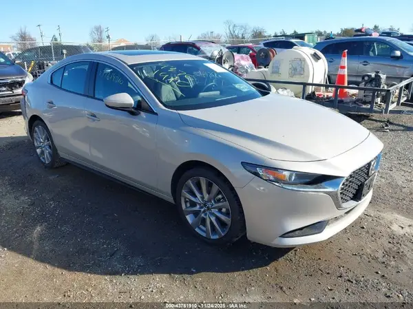 JM1BPACMXS1765383 2025 MAZDA 3 - Image 1