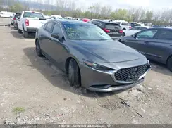 JM1BPADM8K1102215 2019 MAZDA 3