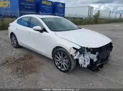 JM1BPADMXS1790590 2025 MAZDA 3