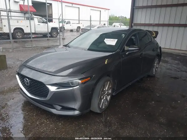 JM1BPAEM6L1171582 2020 MAZDA 3 - Image 2