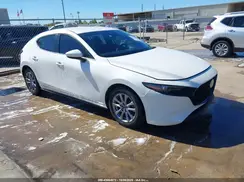 JM1BPAJL0M1328876 2021 MAZDA 3