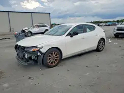JM1BPAJL3M1310467 2021 MAZDA 3