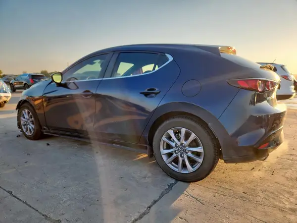 JM1BPAJL8M1307564 2021 MAZDA 3 - Image 2