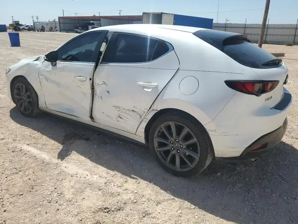JM1BPAJM1K1132824 2019 MAZDA 3 - Image 2