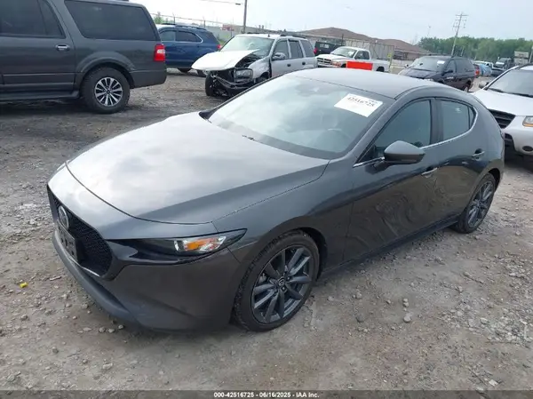 JM1BPAJM1K1132970 2019 MAZDA 3 - Image 2