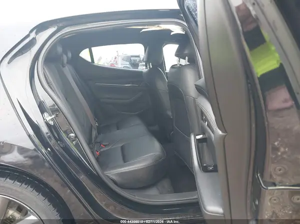 JM1BPAJM1K1142771 2019 MAZDA 3 - Image 8