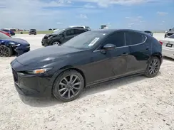 JM1BPAJM2K1131696 2019 MAZDA 3
