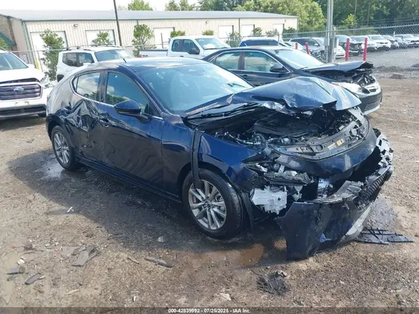 JM1BPAJM2S1760780 2025 MAZDA 3 - Image 1