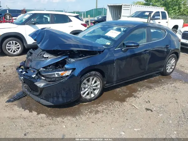 JM1BPAJM2S1760780 2025 MAZDA 3 - Image 2