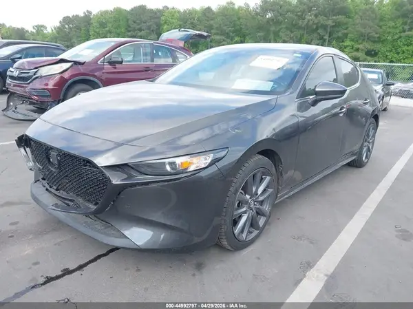 JM1BPAJM8K1138393 2019 MAZDA 3 - Image 2