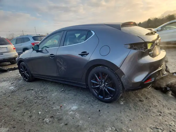 JM1BPAJM8K1141536 2019 MAZDA 3 - Image 2