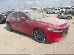 JM1BPAJMXK1118596 2019 MAZDA 3