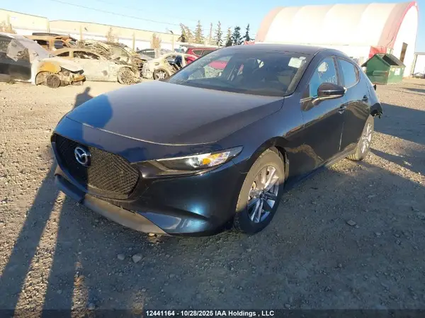 JM1BPAK70L1161502 2020 MAZDA 3 - Image 2