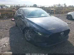 JM1BPAK71L1152856 2020 MAZDA 3
