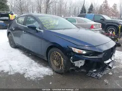 JM1BPAK72L1157080 2020 MAZDA 3