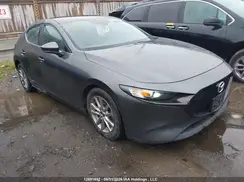 JM1BPAK75K1114979 2019 MAZDA 3