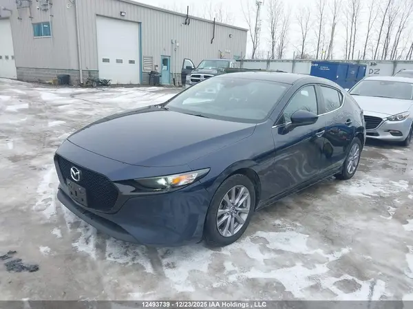JM1BPAK75L1158076 2020 MAZDA 3 - Image 2