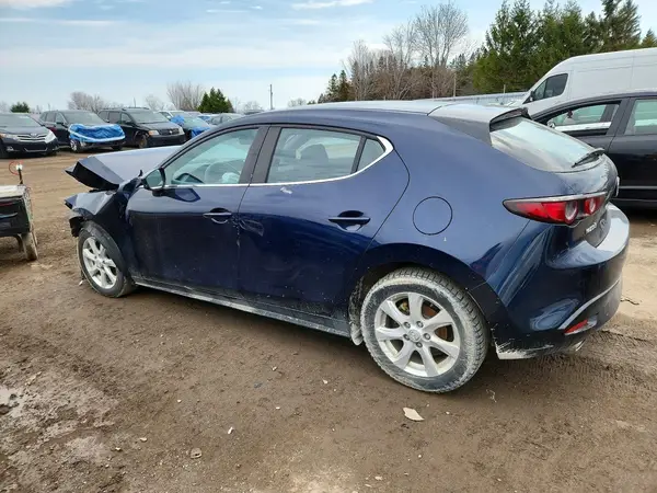 JM1BPAK76L1158684 2020 MAZDA 3 - Image 2