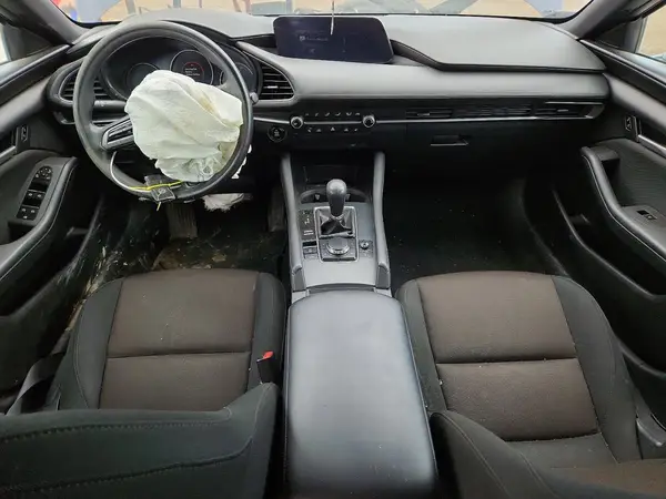 JM1BPAK76L1158684 2020 MAZDA 3 - Image 8