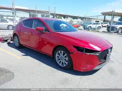 JM1BPAK7XK1135682 2019 MAZDA 3