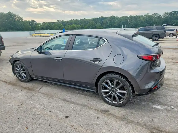JM1BPAKL0M1320890 2021 MAZDA 3 - Image 2
