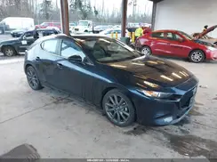 JM1BPAKL0M1403039 2021 MAZDA 3