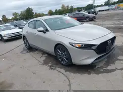 JM1BPAKL0N1512957 2022 MAZDA 3