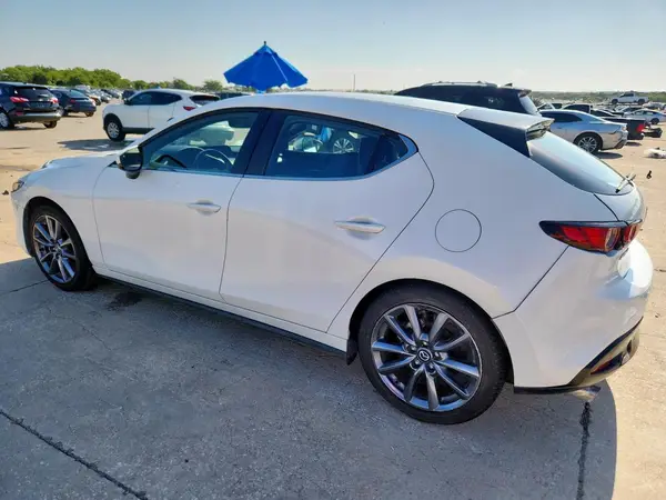 JM1BPAKL1M1322518 2021 MAZDA 3 - Image 2