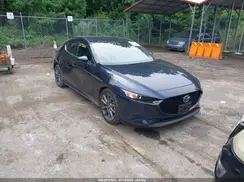 JM1BPAKL1N1512997 2022 MAZDA 3