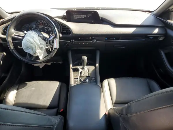 JM1BPAKL2M1323726 2021 MAZDA 3 - Image 8