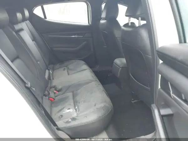JM1BPAKL2M1331115 2021 MAZDA 3 - Image 8