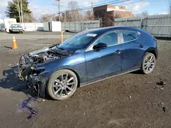 JM1BPAKL2M1402989 2021 MAZDA 3