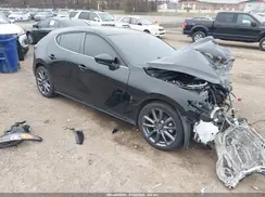 JM1BPAKL3M1338218 2021 MAZDA 3