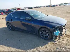 JM1BPAKL5M1340262 2021 MAZDA 3
