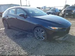 JM1BPAKL6M1337886 2021 MAZDA 3