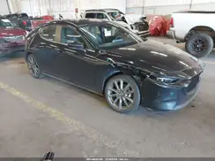 JM1BPAKL6M1338617 2021 MAZDA 3