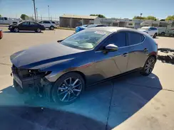 JM1BPAKL7M1306811 2021 MAZDA 3