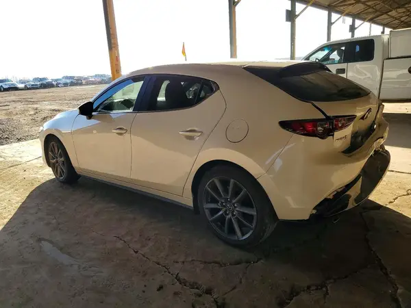 JM1BPAKL7M1317064 2021 MAZDA 3 - Image 2