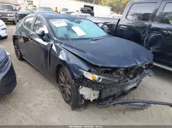 JM1BPAKL7M1324192 2021 MAZDA 3