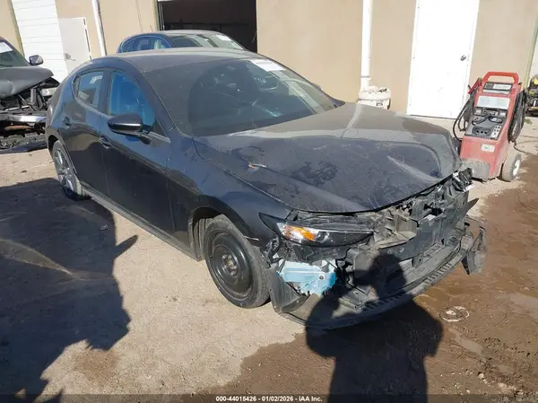 JM1BPAKL7M1337170 2021 MAZDA 3 - Image 1