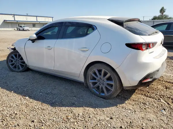 JM1BPAKL7N1515399 2022 MAZDA 3 - Image 2