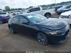 JM1BPAKL8M1313265 2021 MAZDA 3