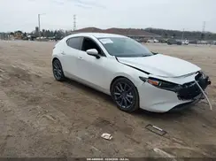 JM1BPAKL8M1326386 2021 MAZDA 3