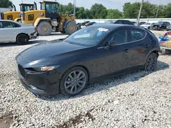 JM1BPAKL8M1337145 2021 MAZDA 3