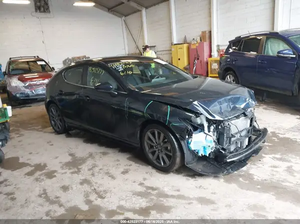 JM1BPAKL8N1514522 2022 MAZDA 3 - Image 1