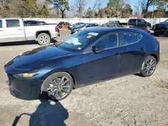 JM1BPAKLXM1321318 2021 MAZDA 3