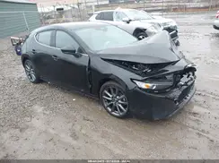 JM1BPAKLXM1336921 2021 MAZDA 3