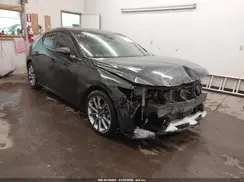 JM1BPAKLXN1521035 2022 MAZDA 3