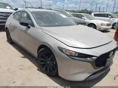 JM1BPAKM1S1752670 2025 MAZDA 3